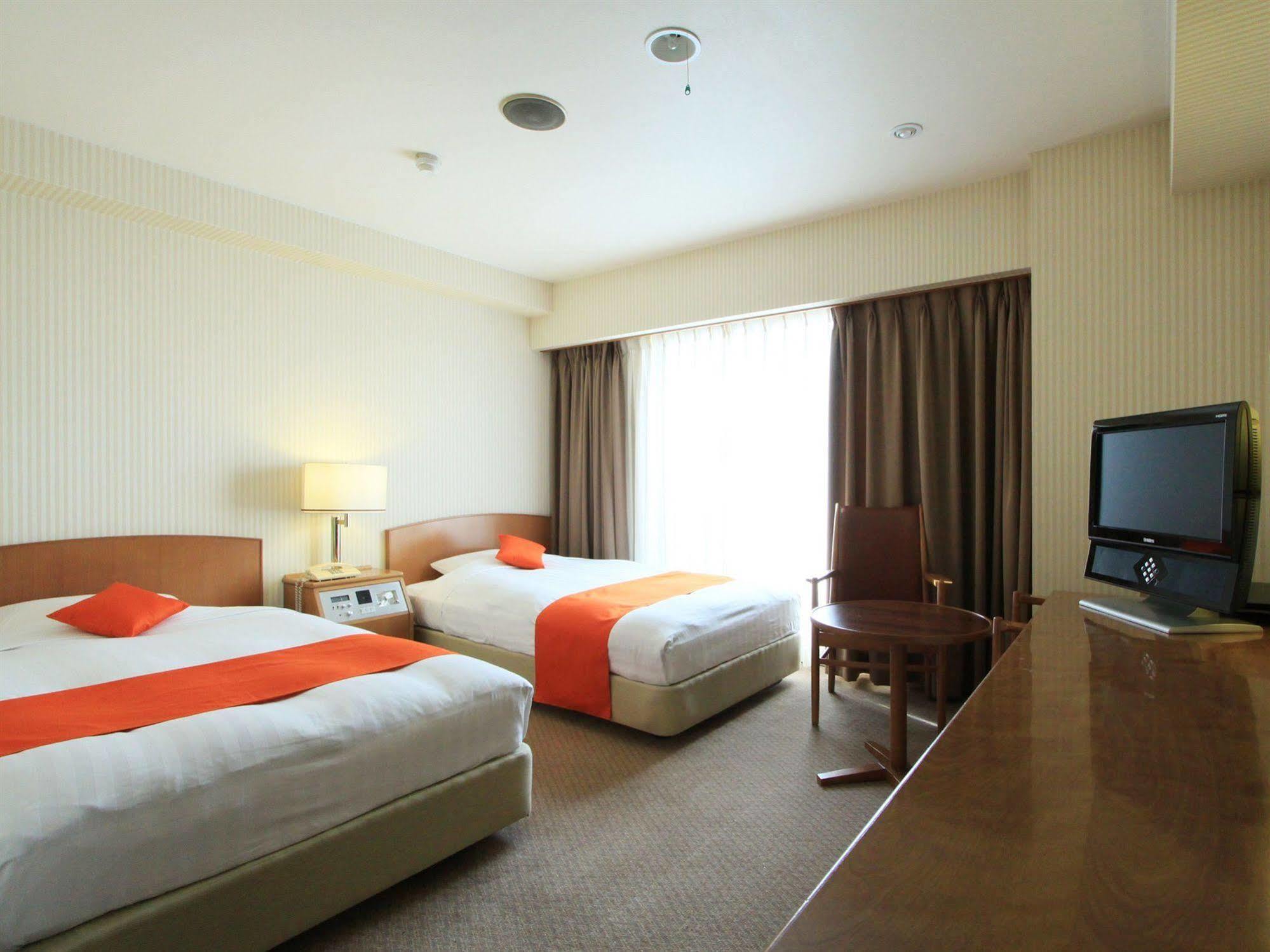 Daiichi Grand Hotel Kobe Sannomiya Exterior foto